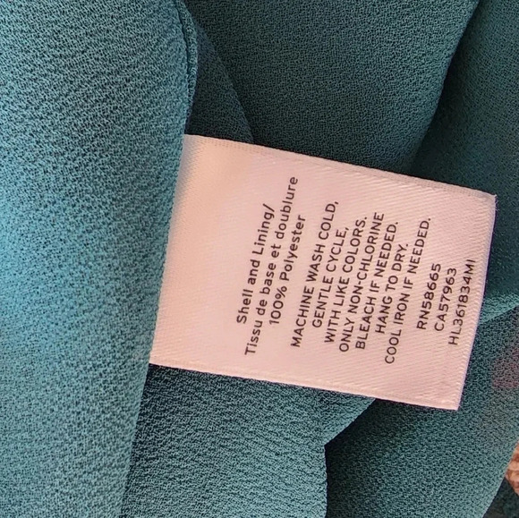 Chelsea ruffled long sleeve blouse size Medium  New with tags - Picture 11 of 11